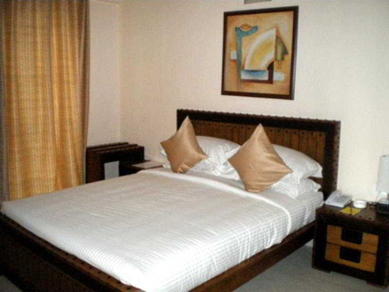 Hotel The Elite Suites Pune Eksteriør bilde